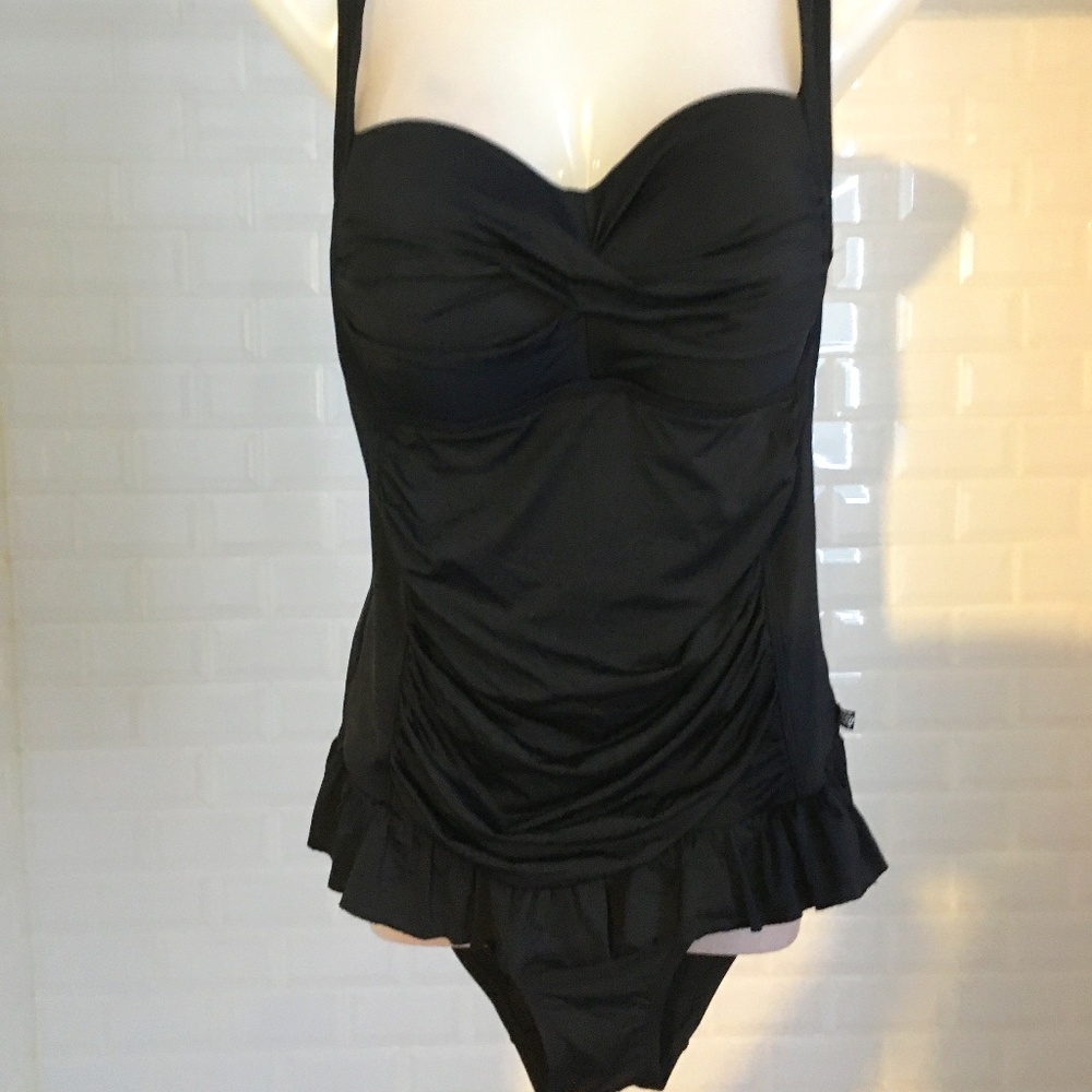 Pretty Girl Swimsuit!